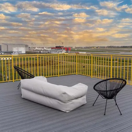 Air 220 Apartment
